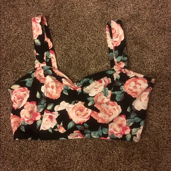 Floral Crop Top Size Medium
