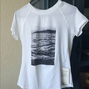 Lululemon SS tee