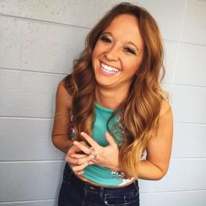 Meet your Posher, Lydia