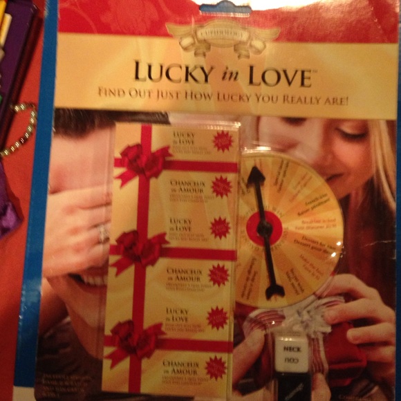 Bridal shower gift for the bride: "dice n cards".