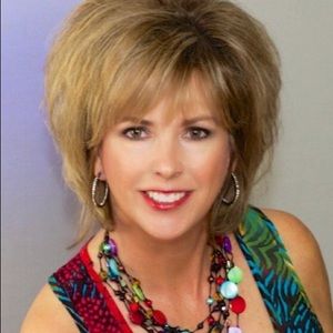 Meet your Posher, Debbie