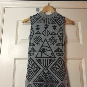 Maxi dress with Aztec Pattern