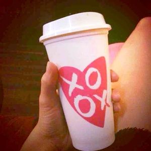 Starbucks to go coffee kiss hug mug heart pink tea love vintage rare cup refill