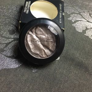 MAC limited edition foiled eyeshadow!!