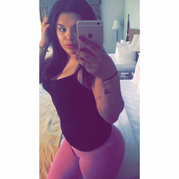 Meet your Posher, Alexandra