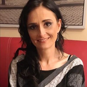 Meet your Posher, Lori