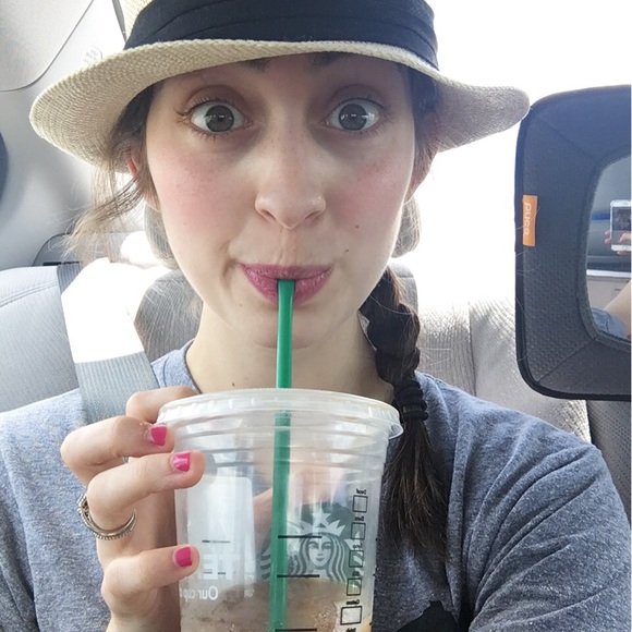 Meet your Posher, Sophia - Picture 2 of 2