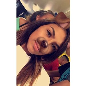 Meet your Posher, Kaena