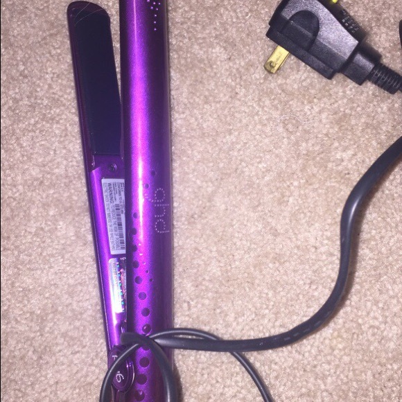 GHD hair straightener