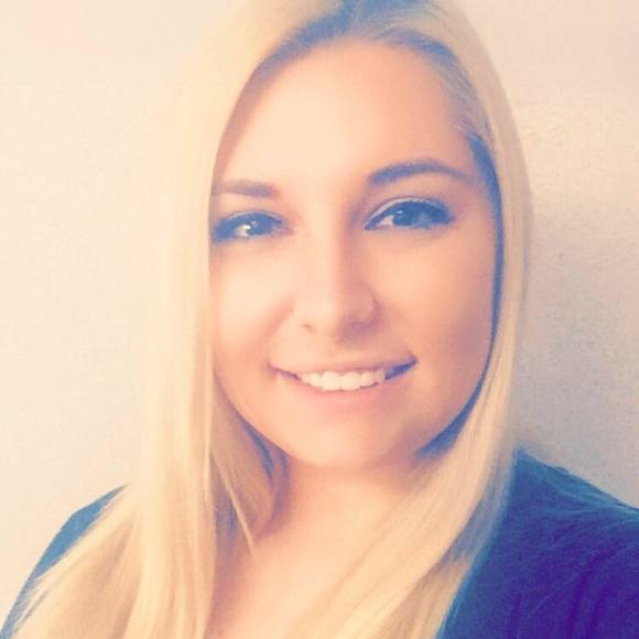 Meet your Posher, Lauren