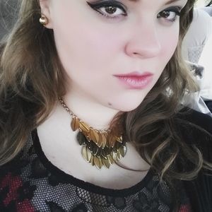 Meet your Posher, Ann