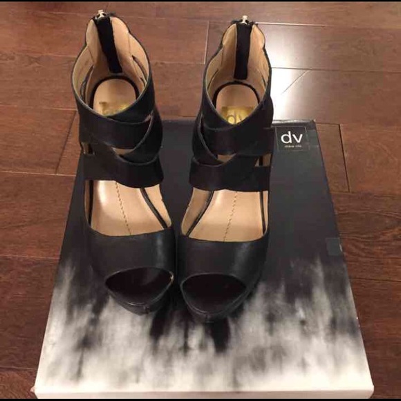 Dolce Vita Black Wedges