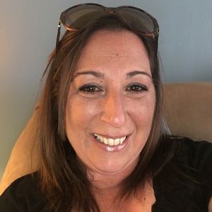 Meet your Posher, Tina