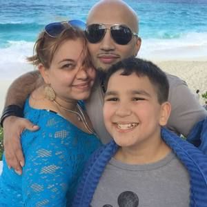 Meet your Posher, Elyssa