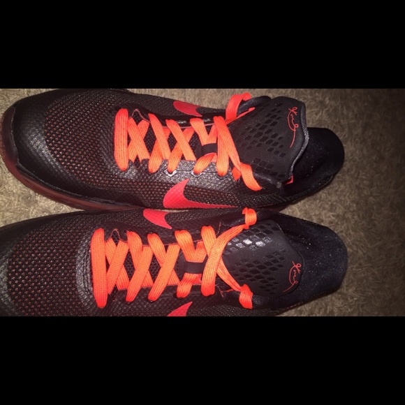 Kobe 10 x Black Crimson - Picture 2 of 4