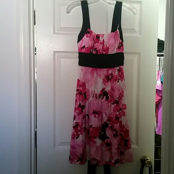 Pink and black dress with 2 inch sleeves