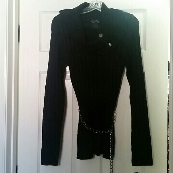 Sweater shirts with turtleneck & Chain