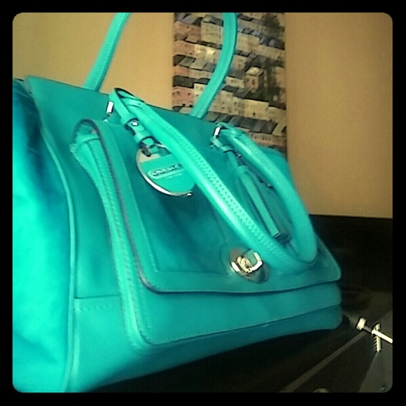 Sale now - COACH Leather Tote Shoulder Bag