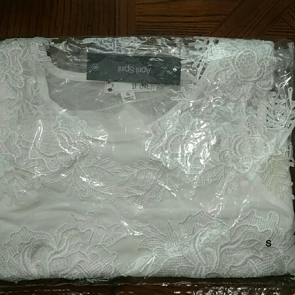 Super SALE 💋LAST ONE * Cream Mesh & Lace Bodysuit - Picture 3 of 4