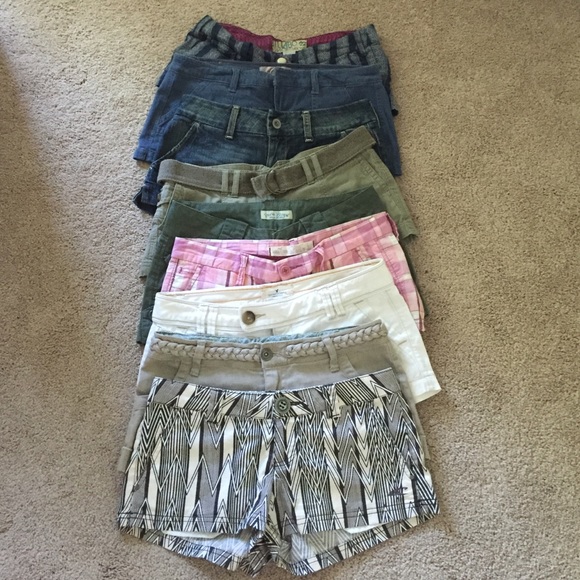 Bundle 9 pair of shorts! All in decent condition