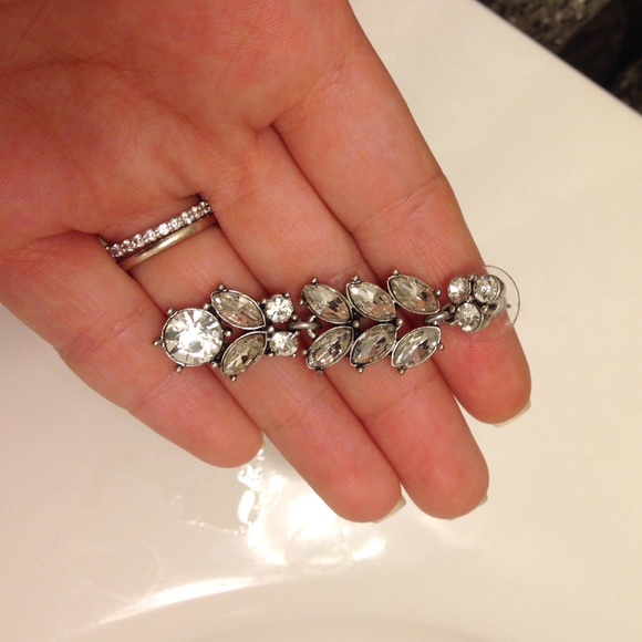 ❣NEW IN❣ Long Crystal Dangle Stud Drop Earrings - Picture 4 of 4