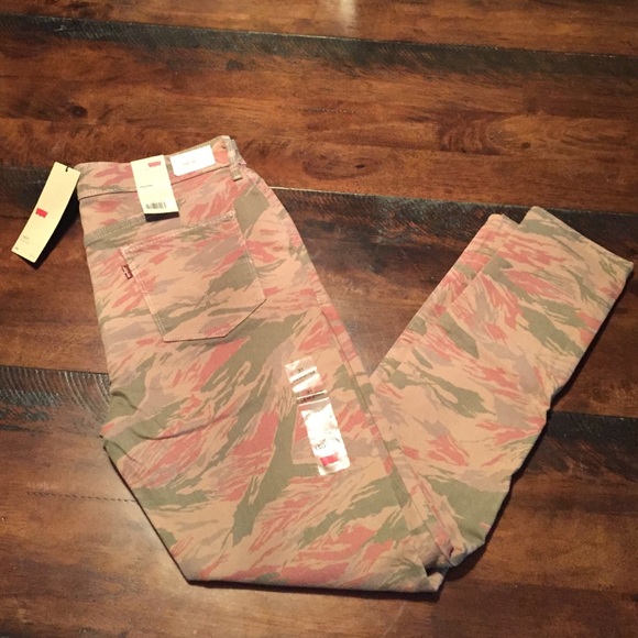 NWT Levi's Jeggings