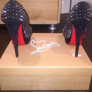 Black sued Christian louboutin lady peep spike 150