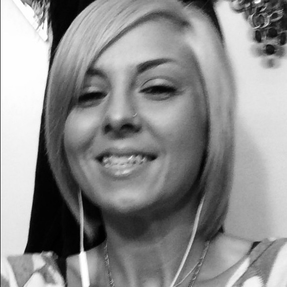 Meet your Posher, Melissa