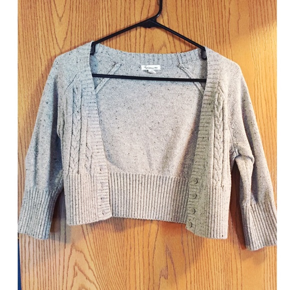 Quarter length cardigan - Picture 1 of 2