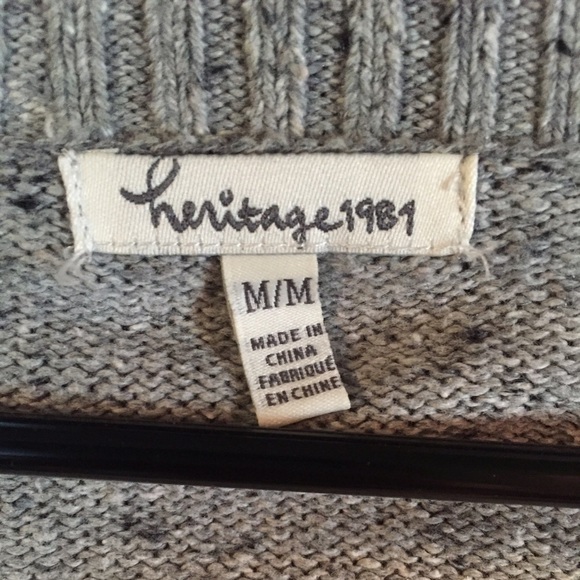 Quarter length cardigan - Picture 2 of 2