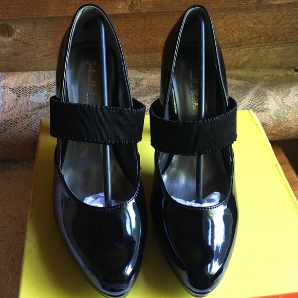 Gabriella Rocha black patent shoes - Picture 2 of 4