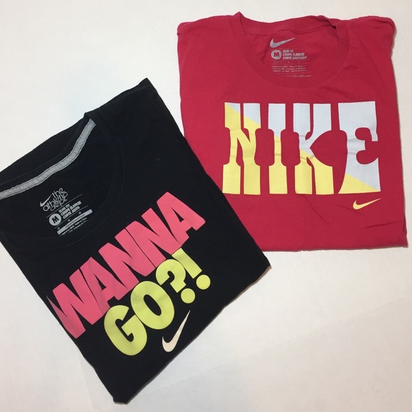 2 Piece NIKE workout bundle (size M)