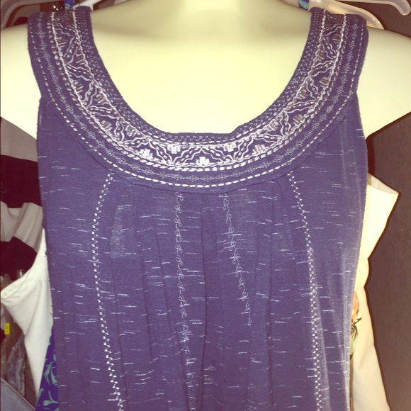 Beautiful stitch collar tank - blue