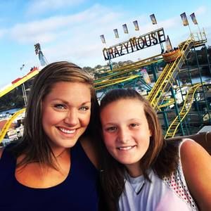 Meet your Posher, Elizabeth