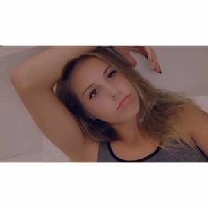 Meet your Posher, Carlie