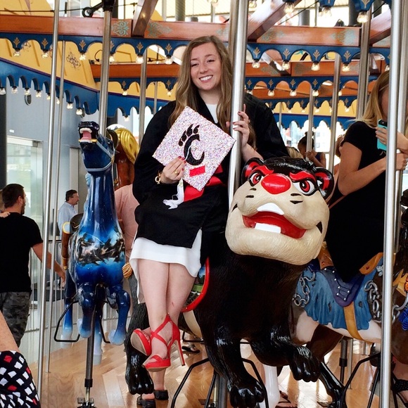 Meet your Posher, Julia - Picture 1 of 14