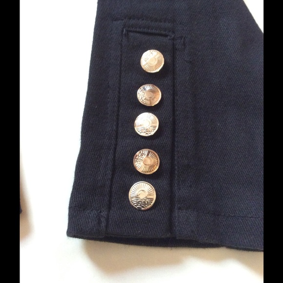 Black Jacket - Picture 3 of 4