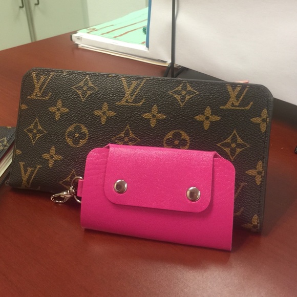 Pink 6 key holder