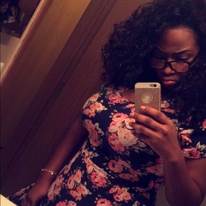 Meet your Posher, Toni'a