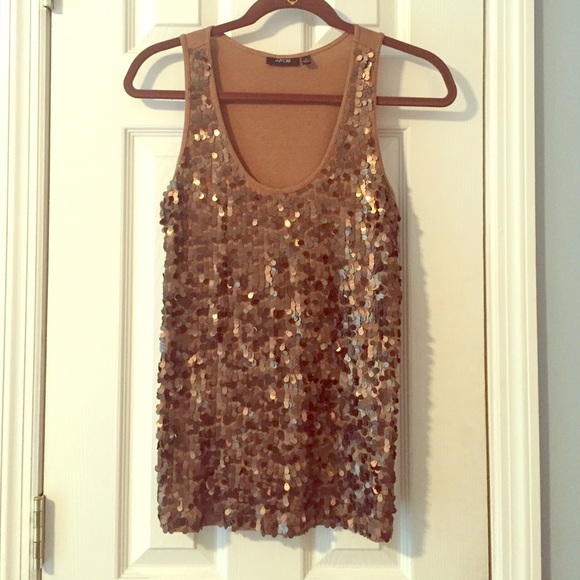 Large sequin tank