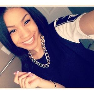 Meet your Posher, Kim