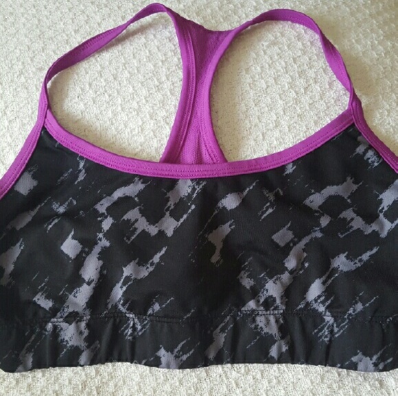 Sports bra