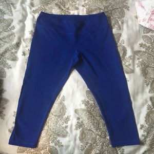 Zella live in mesh crops