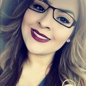 Meet your Posher, Daniela