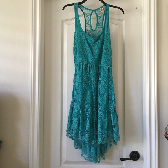 Beautiful Teal Lace hi-lo midi dress.