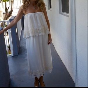 LAST CHANCE!Donating 11/1!Bobeau white dress sizeM