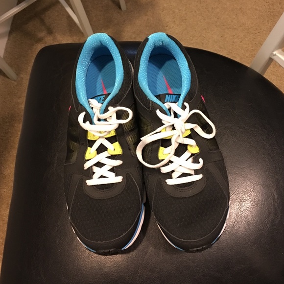 Nike Dual Fusion Shoes