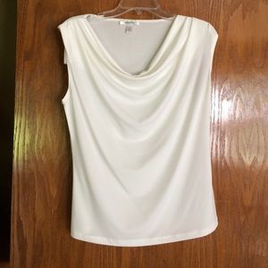Like new top with cap sleeves
