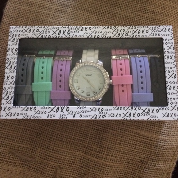 XOXO watch