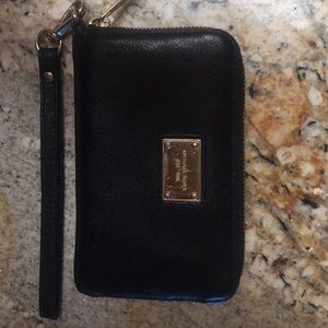 Michael Kors wallet😍